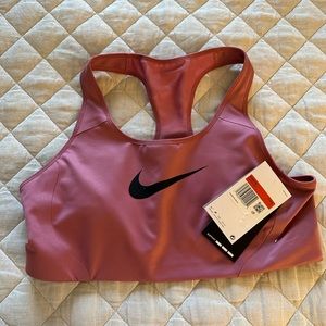 NWT, Nike sports bra, size large